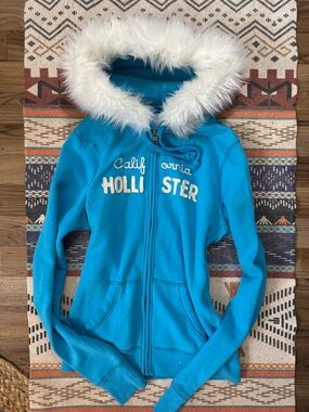 Hollister Bright Blue Zip-Up Hoodie with White Faux-Fur Trim